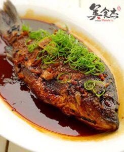 Braised crucian carp