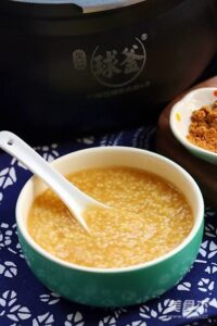 Brown sugar millet porridge
