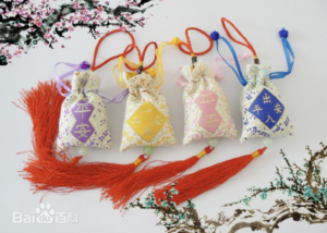 scented-pouch