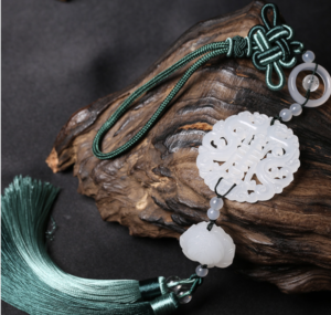 jade-pendant